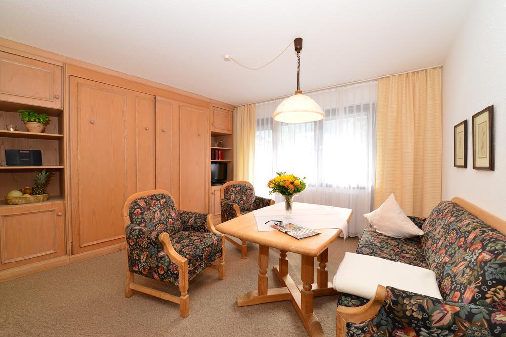 Familienhotel Kleinwalsertal รีซแลร์น ห้อง รูปภาพ